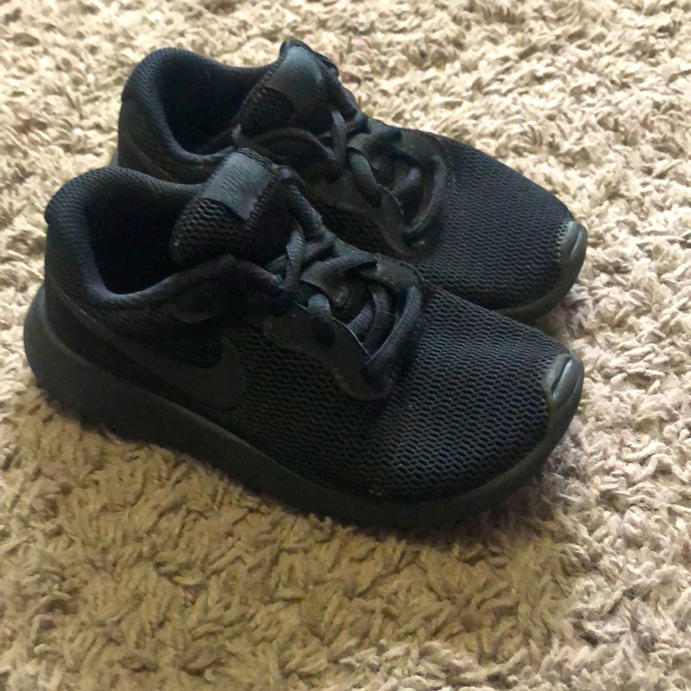 Boys toddler Nike shoes